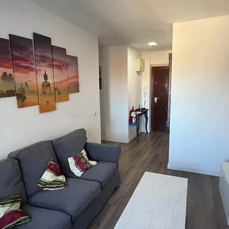 Masstige Ii Free Public Parking Brand New Elevator Apartment *